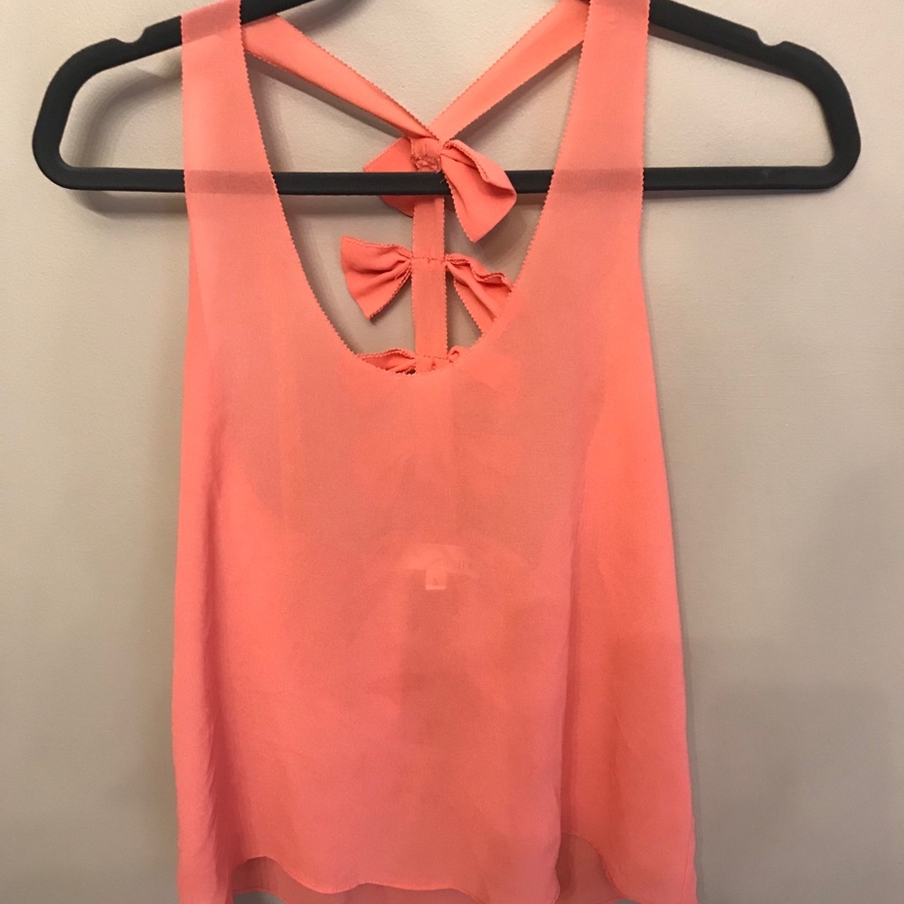 Coral top